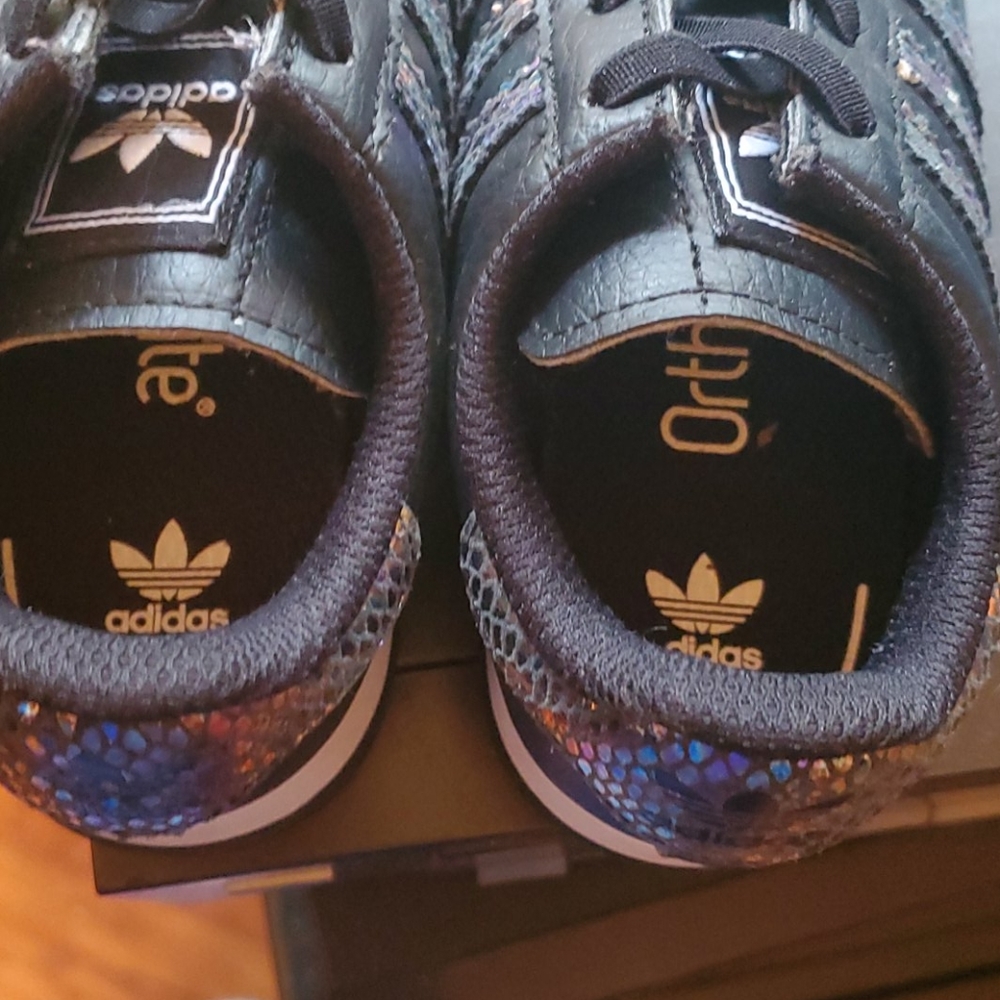Shoes - Picture 5 of 5
